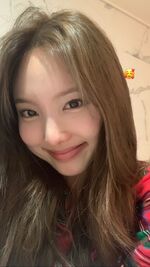 Nayeon IG Story Update 211116 1
