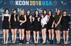 Twice KCON 2016