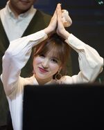 Yes Or Yes Yeouido Fansign Mina 12