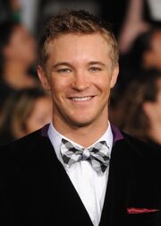 Breaking-dawn-cast-red-carpet- Actor Michael Welch