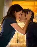 Bella and Edward Twilight kiss