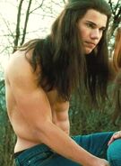 Taylor Lautner shirtless New Moon photo(1)