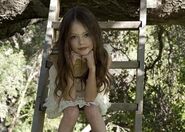 Mackenzie Foy Breaking Dawn 27s Newest Addition 1