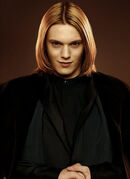 -jamie campbell bower-bd aprt1