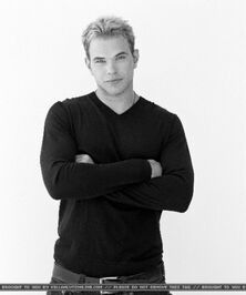 Kellan Lutz 74