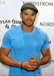 TodoTwilightSaga - Kellan Lutz021