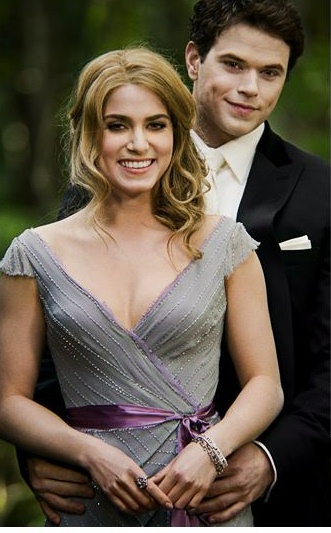 breaking dawn part 2 rosalie and emmett