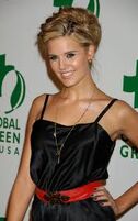 ImagesCAE2Q2X4-maggie grace