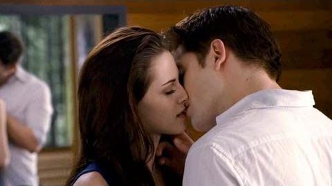 Twilight Breaking Dawn Part 2 TV Spot "Shine"