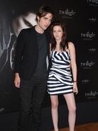 Robert-pattinson-and-kristen-stewart