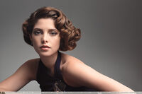 -0092093-ashley-greene