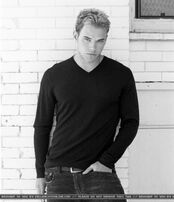 Kellan Lutz 73