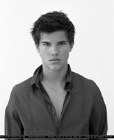 Taylor Lautner 7