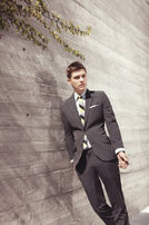 TodoTwilightSaga-Xavier-Samuel-GQ-3