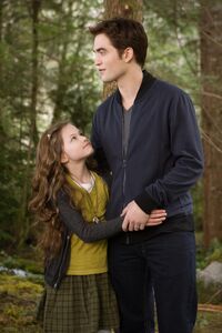 Robert-pattinson-and-mackenzie-foy-in-the-twilight-saga-breaking-dawn-part-2-2012