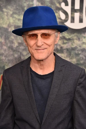 david patrick kelly ikiz tepeler