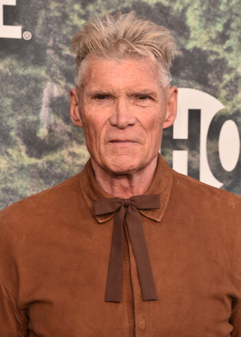 Everett McGill