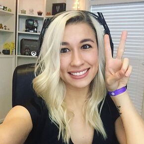 FemSteph Profile Image