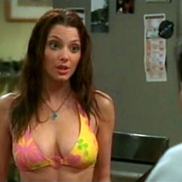 Two and a half men kandi hot