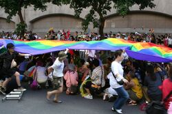 Taiwan Pride 2005 before setout.JPG