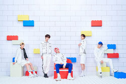 TXT 写真集　BLUE H:OUR 1st ・2nd TXT 写真集 BLUE H:OUR 1st ・2nd