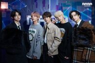 [2022.11.29] #3 [#2022MAMA_Moment] Photo Time #txt @TXT_bighit Welcome to joinging on new beginning of #2022MAMAAWARDS!👏 They are shining as always✨ World’s No.1 K-POP Awards 2022 MAMA AWARDS #2022MAMA #MAMAAWARDS