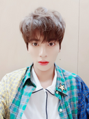 [2019.01.23] #2 안녕하세요! 저는 투모로우바이투게더의 사랑둥이 막내 태현입니다😲 저희 인트로덕션 필름 모두 보셨나요?ㅎㅎ 아직 데뷔를 하진 않았지만 먼저 여러분들과 소통하고 싶어서 트위터에 찾아왔습니다! 투모로우바이투게더 많이 사랑해주세요❣