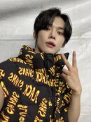[2022.12.25] #2 어제 가요대전 재미있게 봤나요 모아 올해 마지막 시상식이라 더 좋은 모습 보여주고 싶었는데 모아들이 좋아해줘서 천만다행~ 사랑해요 오늘 좋은 하루!