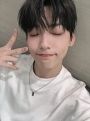 [2020.11.13] #2 MC 수빈입니다! 헤헹 오늘 태현이와 특별 인터뷰가 있다고 스포가 너무 하고 싶어서 근질거렸어요 ㅜㅜ 또 머리를 어둡게 덮고 나서부터 모아 여러분들께 보여줄 생각에 오늘만 기다렸습니다 ㅎㅎ #TOMORROW_X_TOGETHER #TXT_수빈 #TXT_SOOBIN