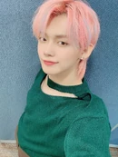 [2020.11.05] #2 오늘 무대 잘 봤나요~? 모아 덕분에 1위 후보에 오를 수 있었어요 고마워요ㅎㅎ 그리고 절대 미안해하지 말아요~ 전 1위 보다 모아 분들이 저희를 보며 즐거워하고 행복해한다는 사실이 더 중요해요! 고맙고 사랑해요❤