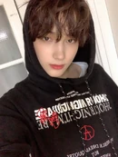 [2020.10.04] #1 여러분 일요일은 잘 보내고있나요??!! 몇 시간 후에 슈퍼 온택트 하니까 많이 기대해주세용!!!!っ^3^っ 좀 있다가 봬용♡♡♡ #휴닝카이 #HUENINGKAI