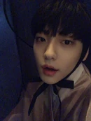 [2020.02.01] #1 수빈입니다!투두 촬영 때 찍었던 셀카예요 벌써 2월이네요 시간 진짜 빠르다 #TOMORROW_X_TOGETHER #수빈 #SOOBIN