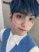 [2020.10.30] #8 인형들이랑 풍선 등등 완전 많았는데 다 못 찍어서 아쉬워요 ㅜㅜㅜ 저 너무 감동했잖아요 진짜... 뮤뱅 너무 든든하고 고마워요 ㅜㅜ 많이 신경써주셔서 오늘 무대도 잘 나온 것 같아요 ㅎㅎㅎ 셀카는 너무 많아서 잘 나온 거 고르면서 천천히 풀게요! #TOMORROW_X_TOGETHER #TXT_수빈 #TXT_SOOBIN