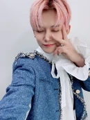 [2020.12.06] #1 오늘 마마 무대 잘 보셨나요? 작년도 그렇고 올해도 값진 상 2개나 안겨준 우리 모아 분들 감사합니다ㅠㅠ 더 멋진 모습으로 보답할게요! 진짜 많이 보고 싶고 고맙고 사랑해요❤ #TXT_연준 #TXT_YEONJUN