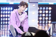 "Crown" (#1) (Music Core) (March 9, 2019)