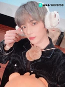 [2020.04.08] #2 “Run Away” Fan Meeting Selfie Extravaganza! (1)