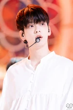 "Trust Fund Baby" (#1) (Inkigayo) (May 15, 2022)