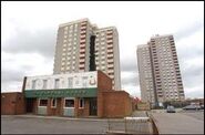 Milldane Block 1 (left) being prepared for demolition in 2002. Credit: Hull Daily Mail