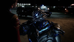 Savitar choking Jesse Quick