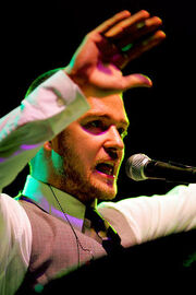 Justin-timberlake-live-in-koeln-2004-live-futuresex-lovesounds-(02-17-2004)