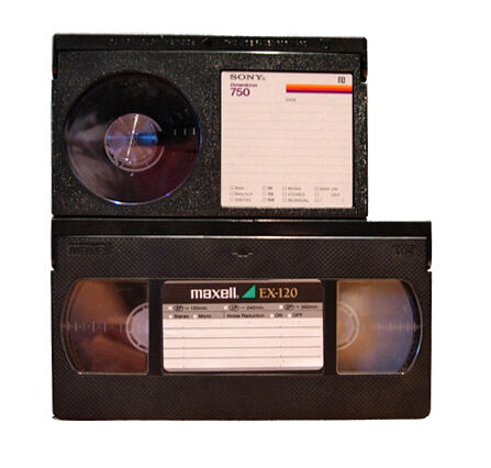 Betamax vs. VHS Tapes: What is the Difference?