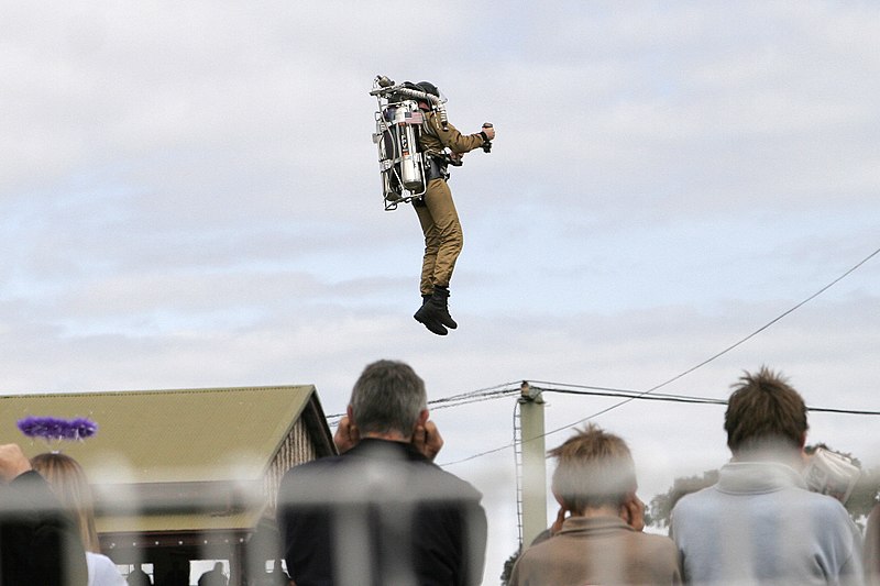 Flying Over Dubai via Jetpack Looks Like a Definitive Hoot