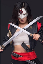 Katana (Karen Fukuhara)