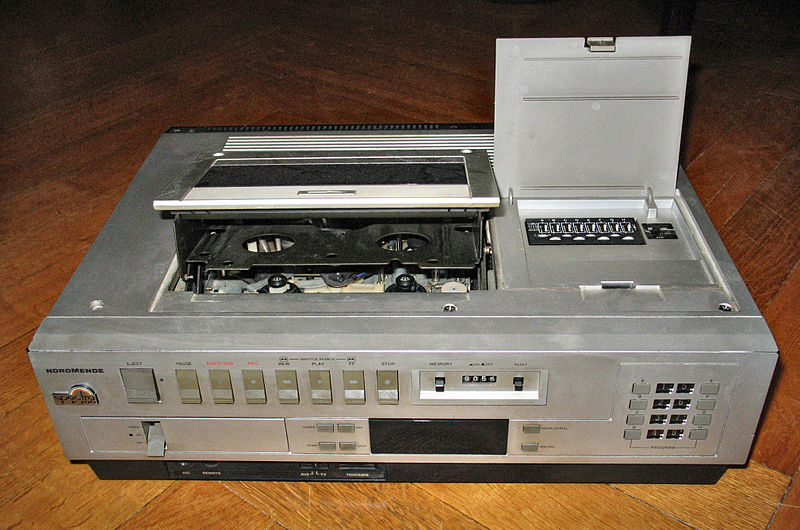 Cassette video VHS-C - Télévision/vidéo - Forum Retrotechnique