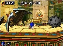 Sonic fights one of the game's bosses, the Egg Scarab. Boss battles are rendered in .