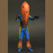 X-Plus 25 cm Alien Metron Jr.