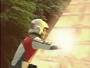 Daigo enters the pyramid