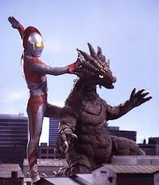 Salamadora v Ultraman 80 I