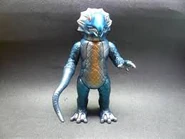 Boze figure.jpg (6 KB) Figure of Alien Boze by Yamanaya