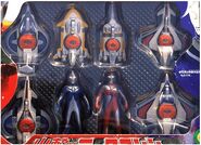 Core Tech Machine Set + Ultraman Cosmos figures (Luna/Corona)